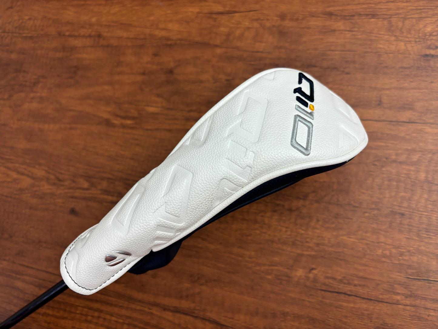 Taylormade Qi10 Tour 4-hybrid + headcover / Fujikura Ventus Velocore X-Stiff