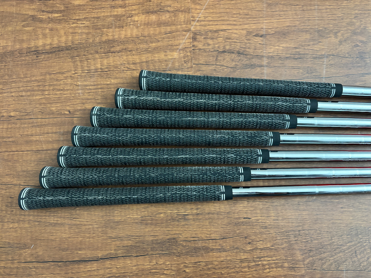 (Left-handed) Titleist T100 '25 Forged Iron Set 4-PW / NS Pro 105 X-Stiff