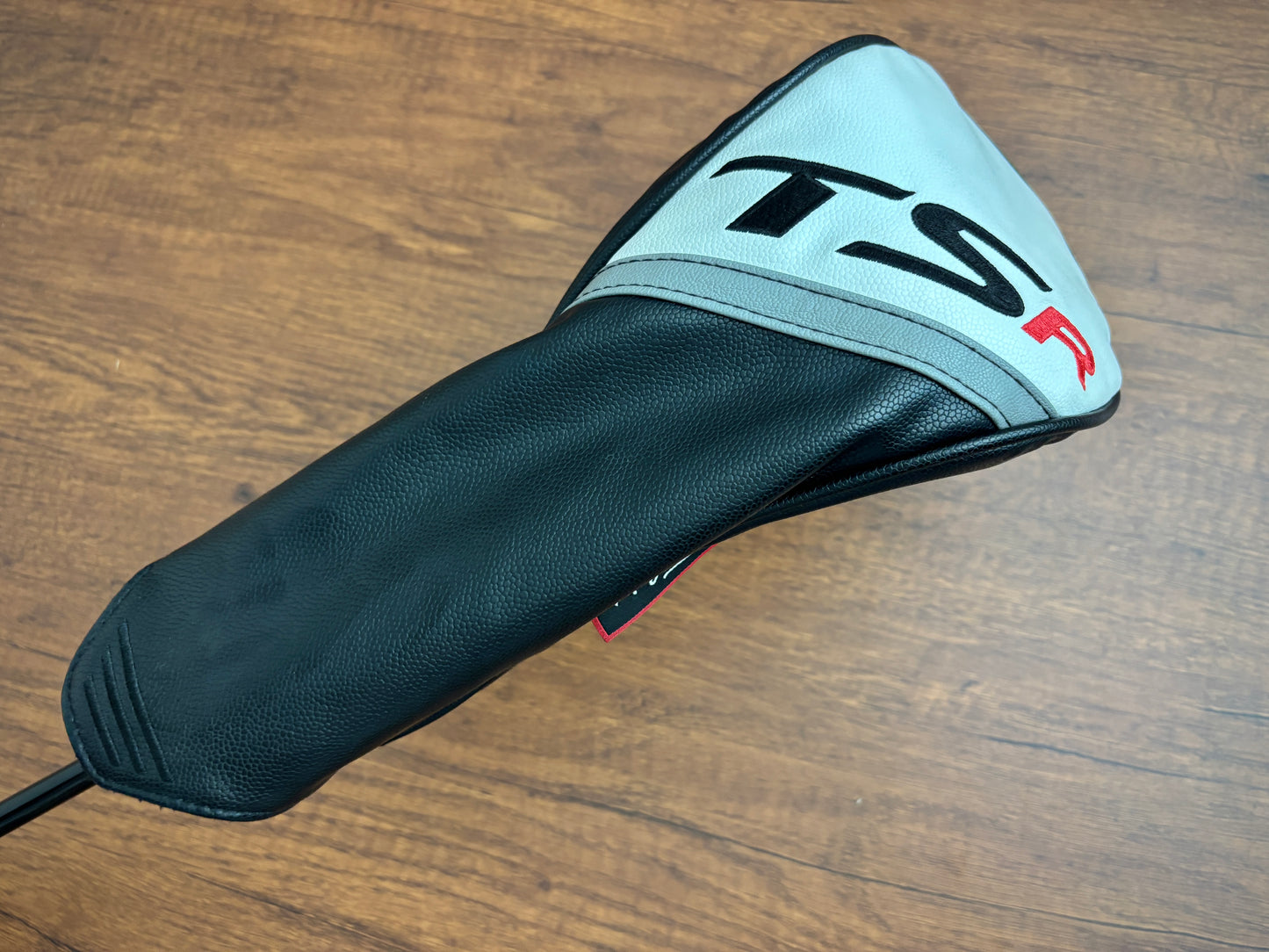 Titleist TSR3 Driver 9.0* + headcover / Regular Flex