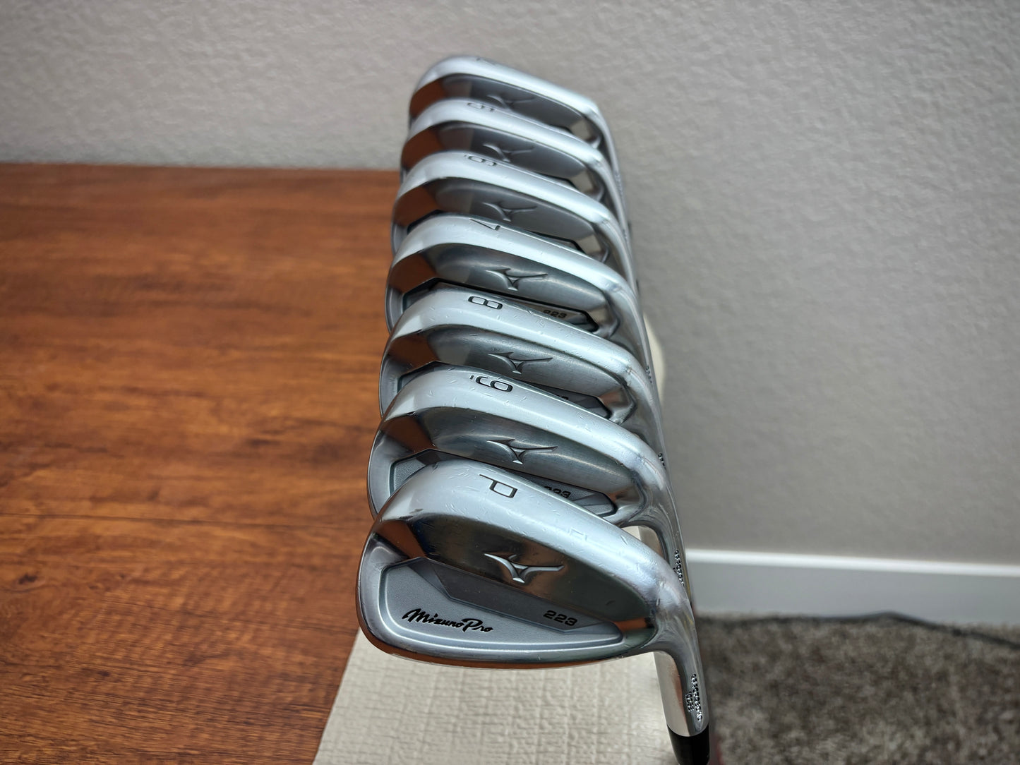 Mizuno Pro 223 Iron Set 4-PW / NS Pro 125 X-Stiff