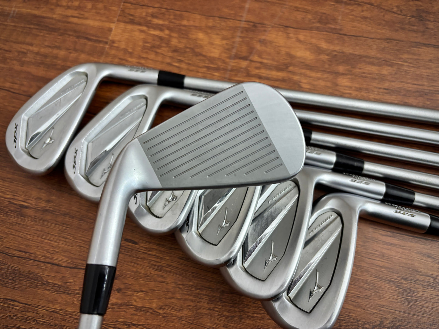 Mizuno JPX 925 Forged Iron Set 4-PW / KBS Tour C-Taper Lite 110 Stiff