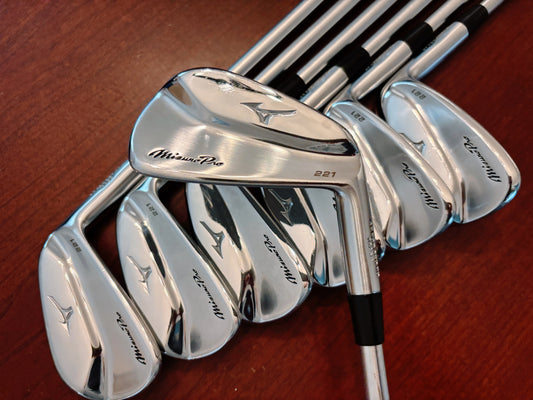 Mizuno Pro 221 Iron Set 4-PW / Project X LS 6.0 Stiff