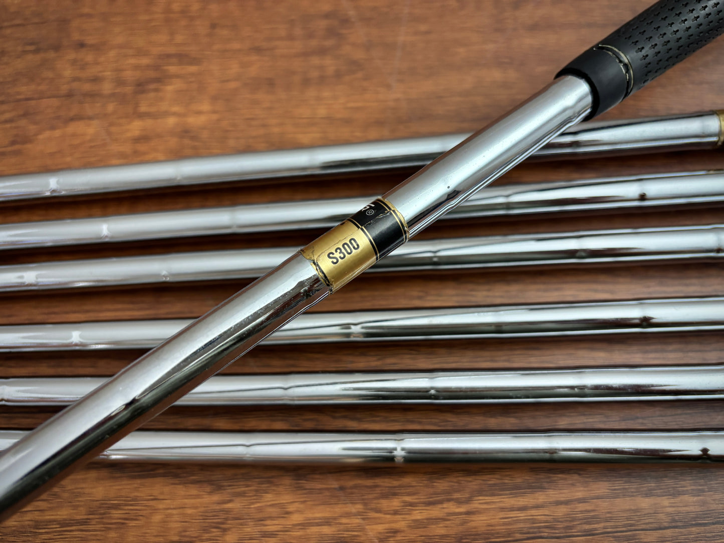 Mizuno MP-33 Iron Set 4-PW / Dynamic Gold S300 Stiff