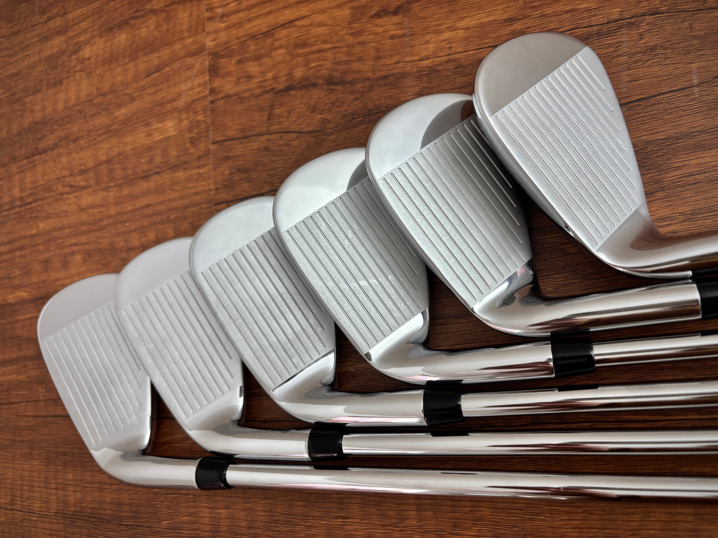 *MINT* Callaway Elyte X Iron Set 6-AW / True Temper Vector Stiff