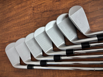Srixon ZXi7 Iron Set 4-PW / Dynamic Gold S300 Stiff