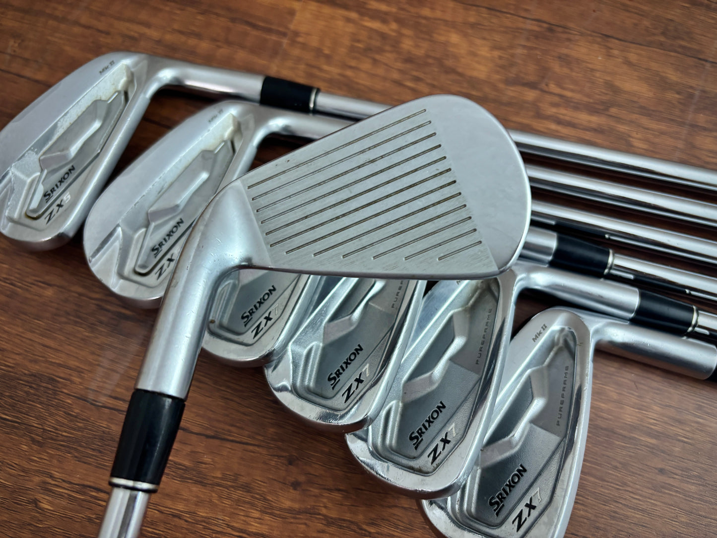 (+1") Srixon ZX5 Mkii / ZX7 Mkii Iron Set 4-PW / Dynamic Gold S300 Stiff