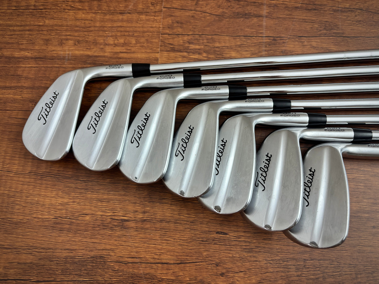 Titleist 620 MB Iron Set 4-PW / KBS Tour Stiff