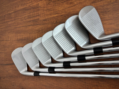 Mizuno Pro 223 Iron Set 4-PW / NS Pro 105 Regular Flex