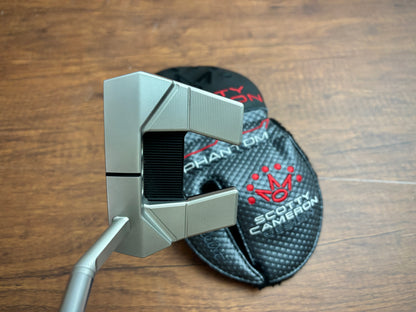 Titleist Scotty Cameron 2026 Phantom 5.5 Putter 34" + headcover