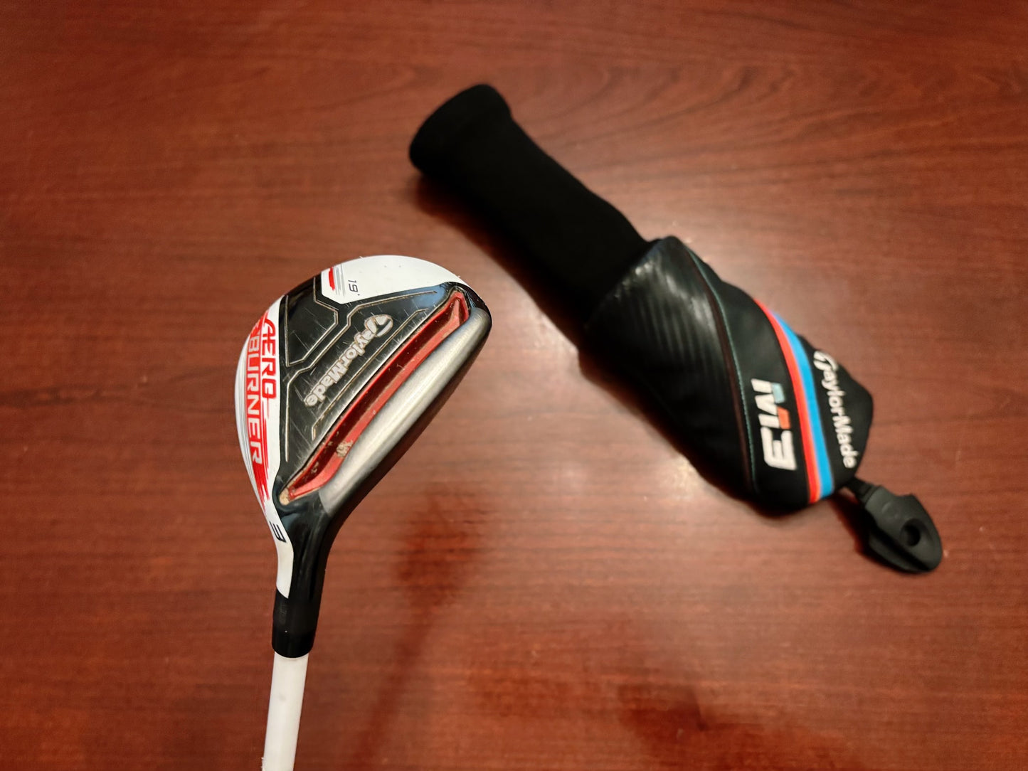 Taylormade Aeroburner 3-hybrid + headcover / Stiff