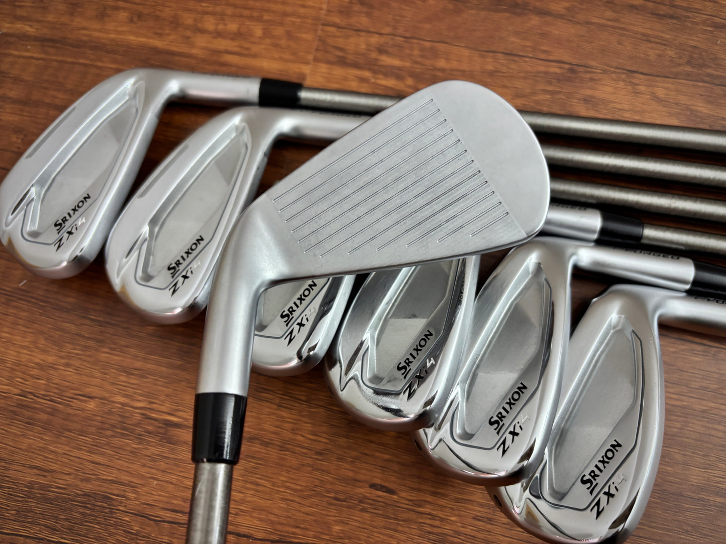 Srixon ZXi4 Iron Set 5-AW / Aerotech Steelfiber Stiff