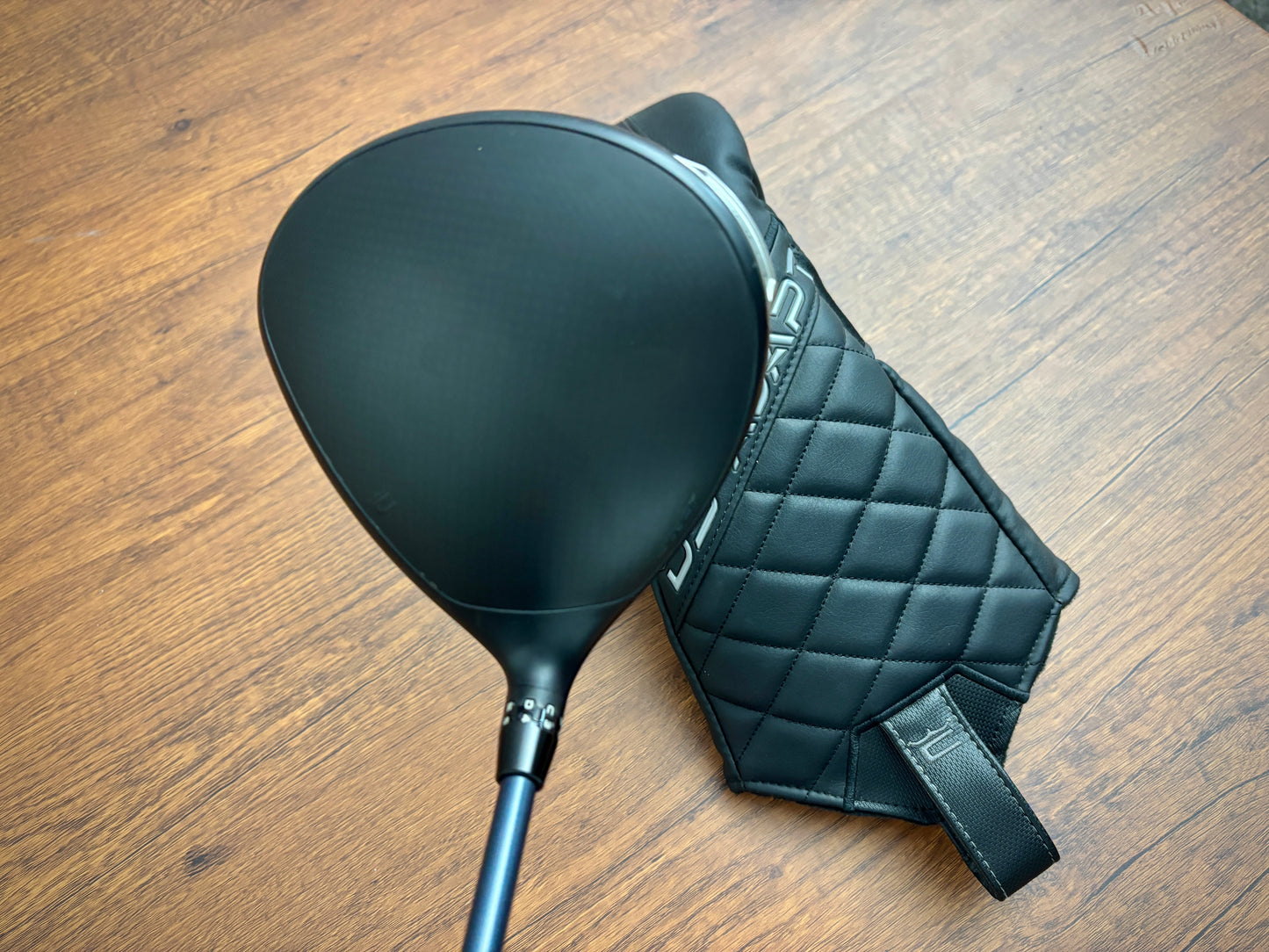 Cobra DS ADAPT MAX-K Driver 9* + headcover / Stiff