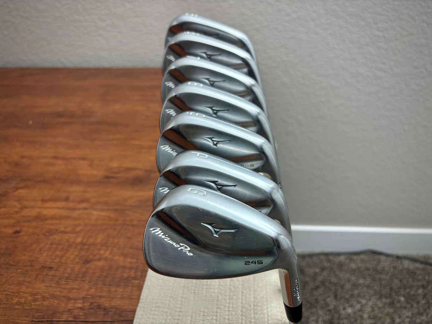 (+1") Mizuno Pro 245 Iron Set 5-GW / Dynamic Gold S300 Stiff