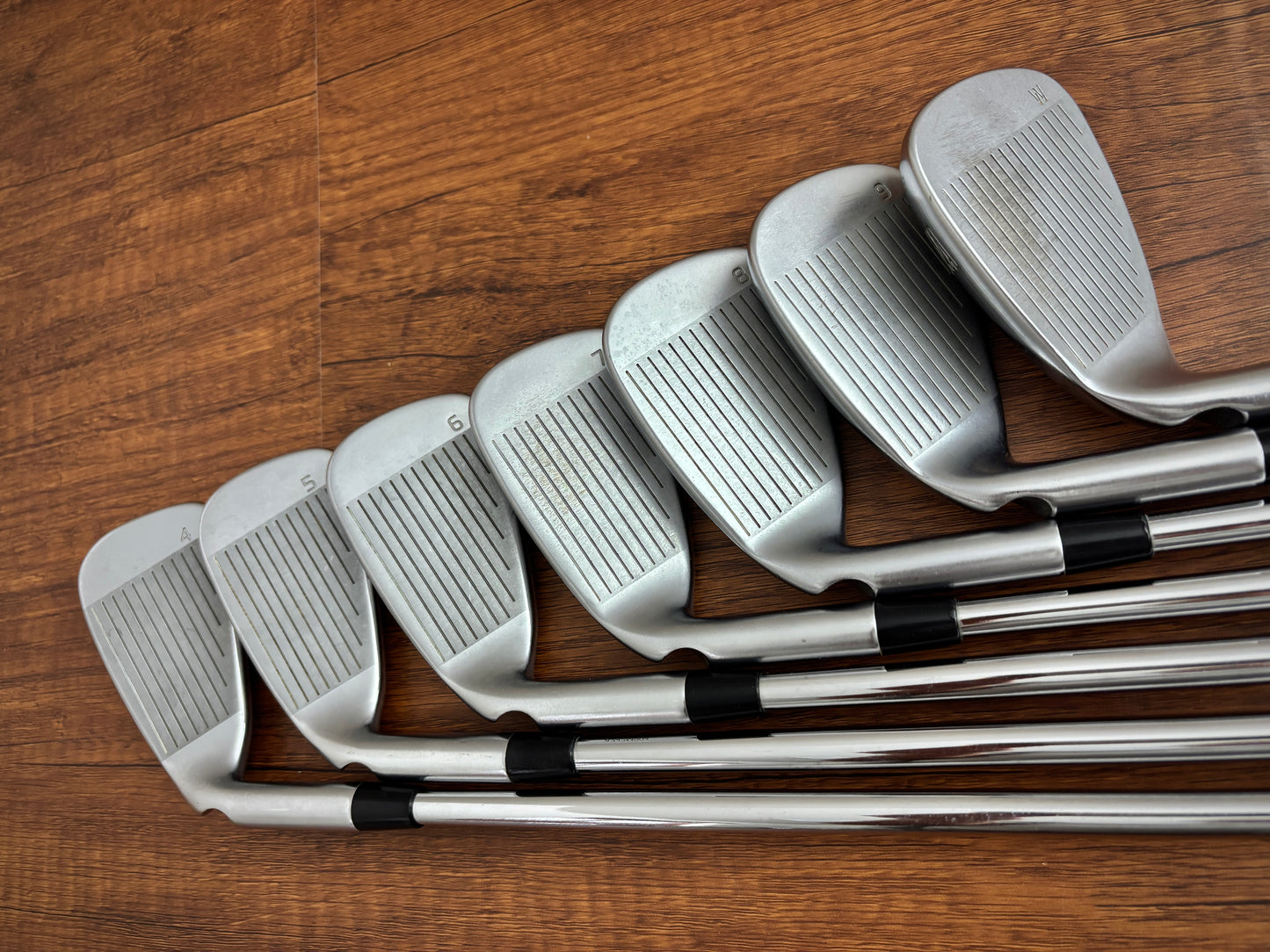 Ping G425 Iron Set 4-PW / Regular Flex