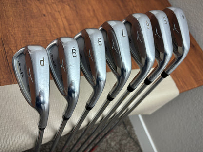 Mizuno Pro 223 Iron Set 4-PW / NS Pro 120 X-Stiff