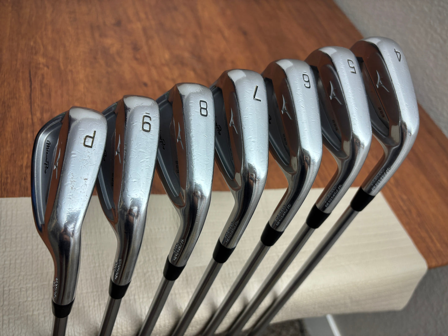 Mizuno Pro 223 Iron Set 4-PW / Project X LS 6.5 X-Stiff