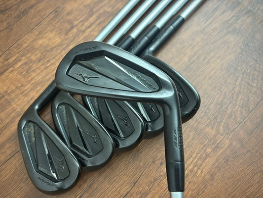 Mizuno JPX 925 Forged Black Iron Set 6-GW / KBS Tour C-Taper 130 X-Stiff