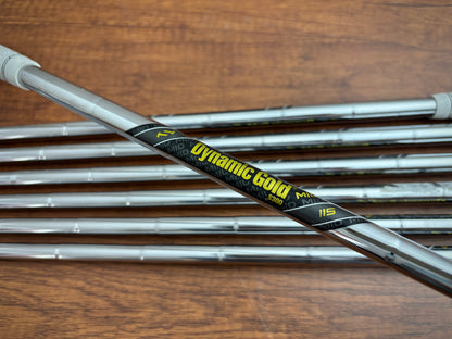 Srixon ZXi5 Iron Set 4-PW / Dynamic Gold S300 Stiff