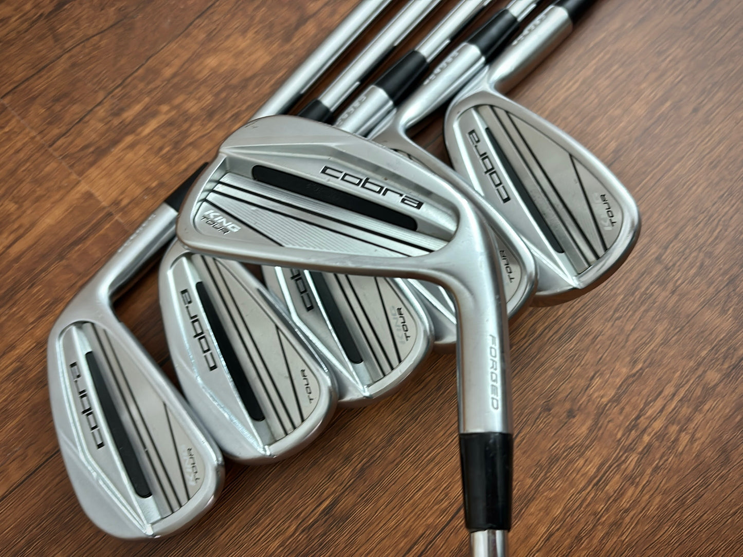 Cobra King Tour Iron Set 5-PW / NS Pro 125 Stiff