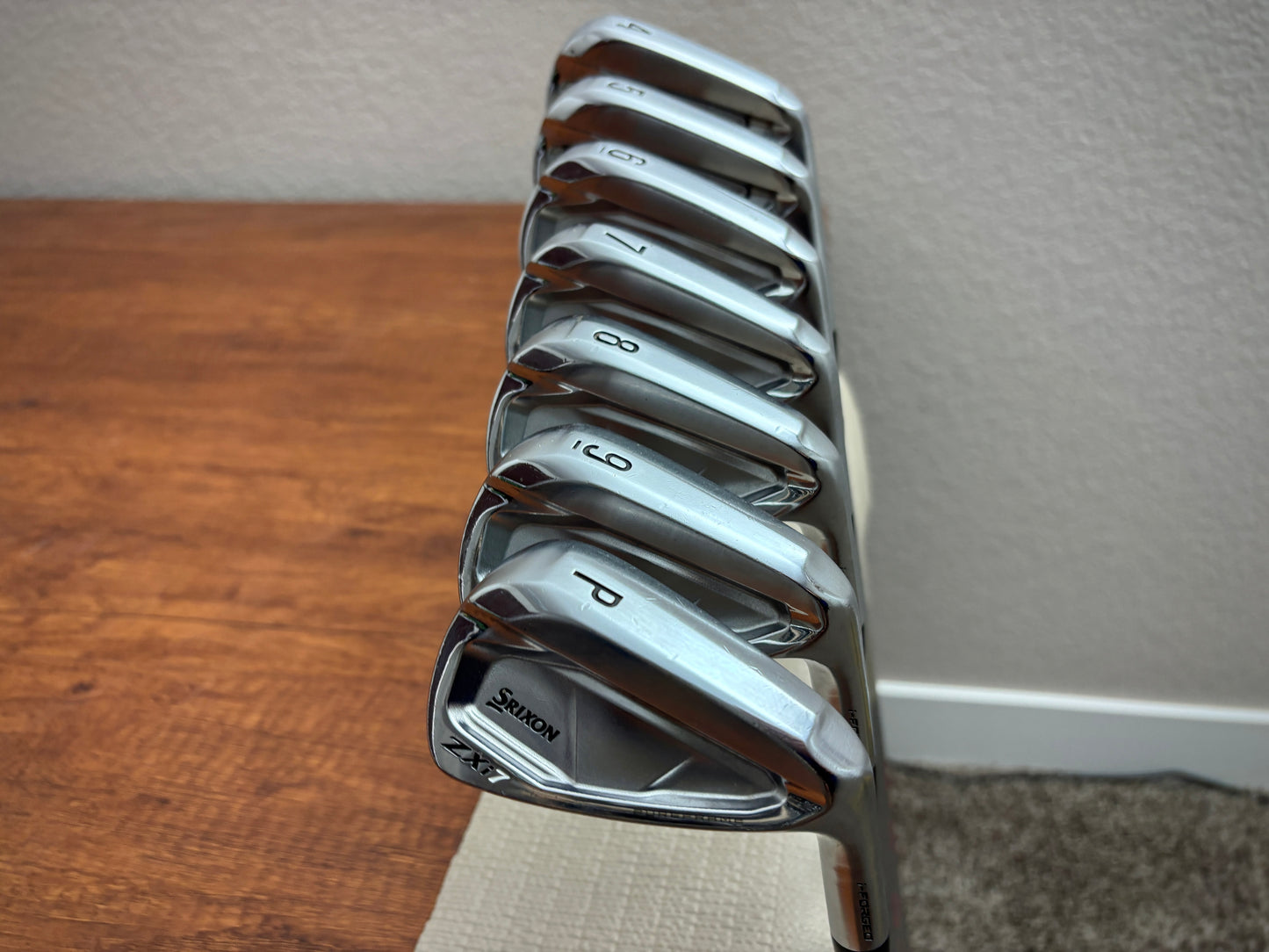 Srizon ZXi5 / ZXi7 Iron Set 4-PW / NS Pro 120 X-Stiff