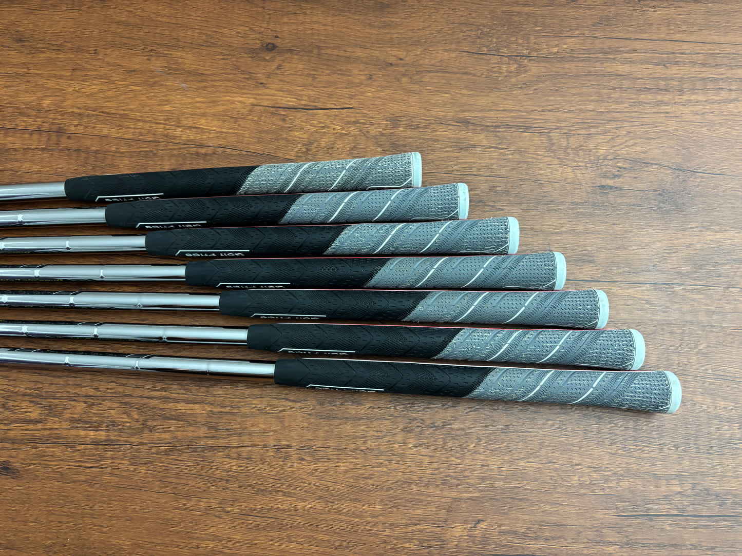 Mizuno Pro 245 Iron Set 4-PW / Dynamic Gold S300 Stiff