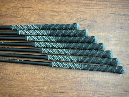 Srixon ZXi7 Limited Edition Black Chrome Iron Set 4-PW / Dynamic Gold S400 Stiff