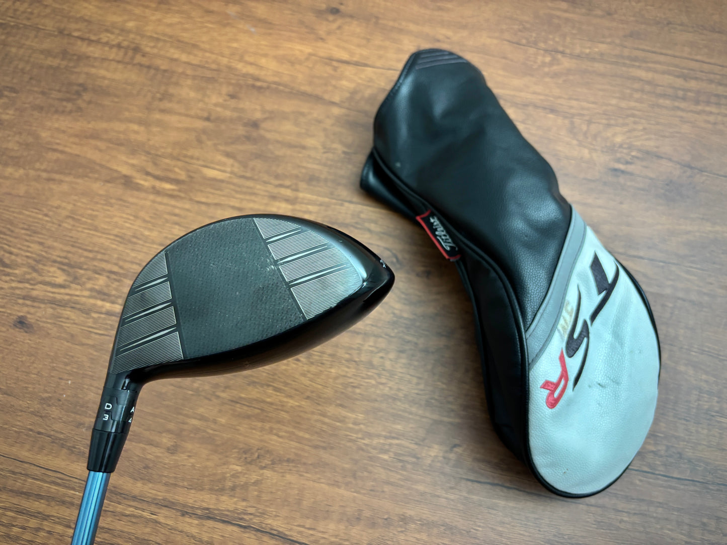 Titleist TSR3 Driver 9* + headcover / Stiff