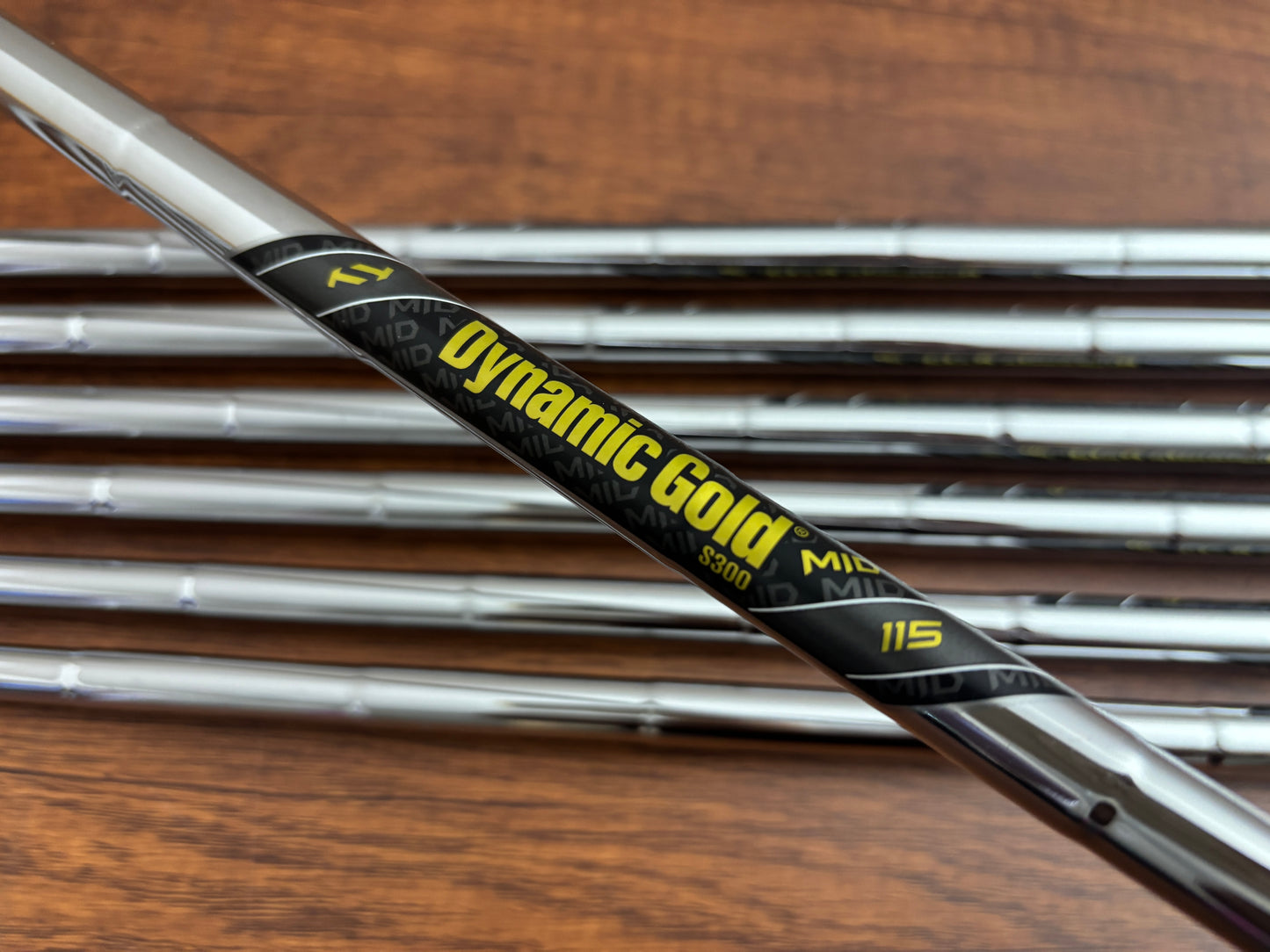 Mizuno Pro 245 Iron Set 4-PW / Dynamic Gold S300 Stiff