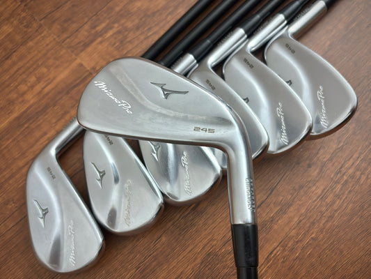 Mizuno Pro 245 Iron Set 4-PW / Mitsubishi MMT Stiff Graphite