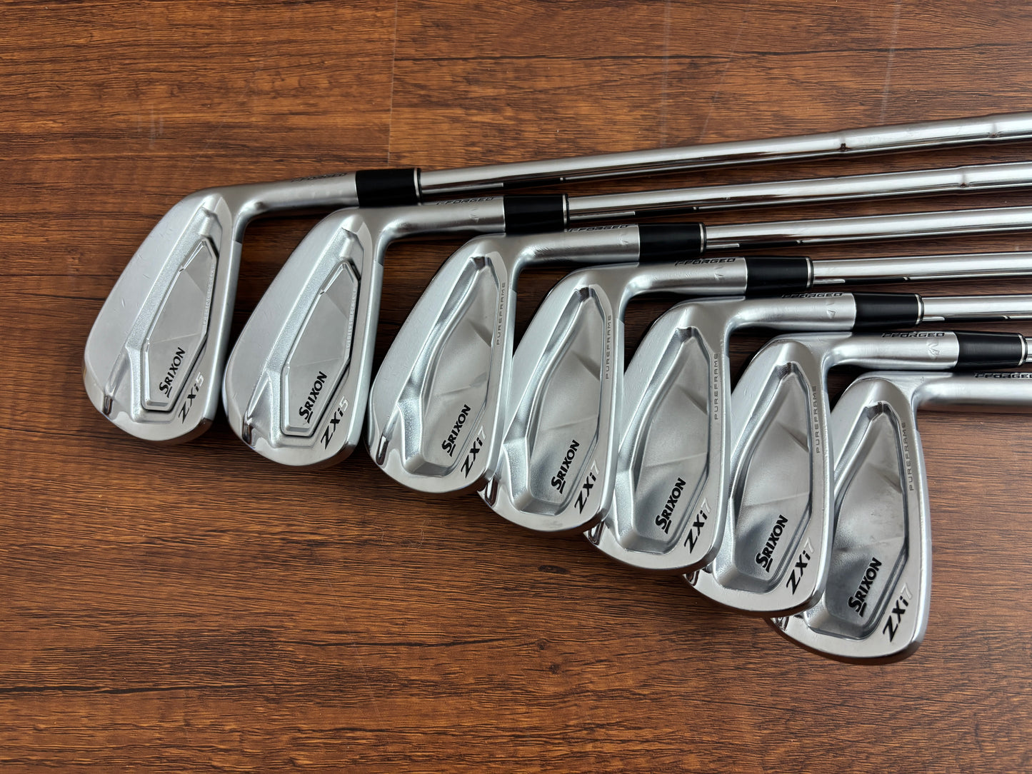 Srixon ZXi5 / ZXi7 Iron Set 4-PW / Dynamic Gold X100 X-Stiff
