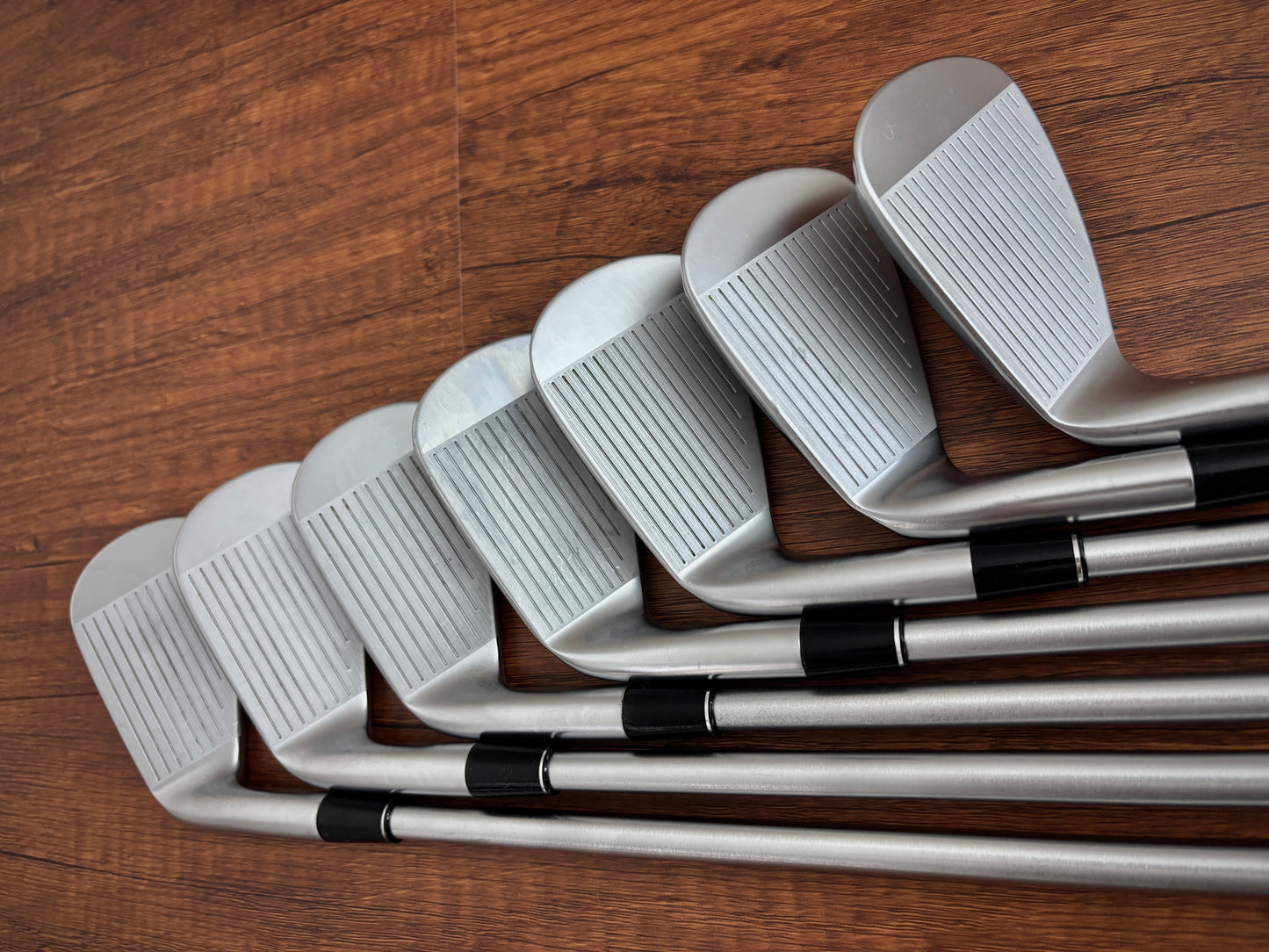 (+1”) Srixon ZXi7 Iron Set 5-AW / KBS Tour C-Taper 120 Stiff