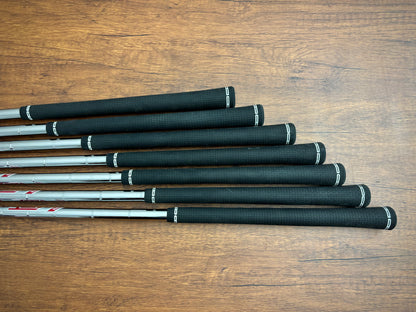 Titleist T350 ‘23 Iron Set 5-GW / True Temper AMT R300 Regular Flex