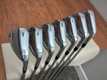 Srixon ZXi7 Iron Set 5-AW / KBS Tour C-Taper Lite 115 X-Stiff