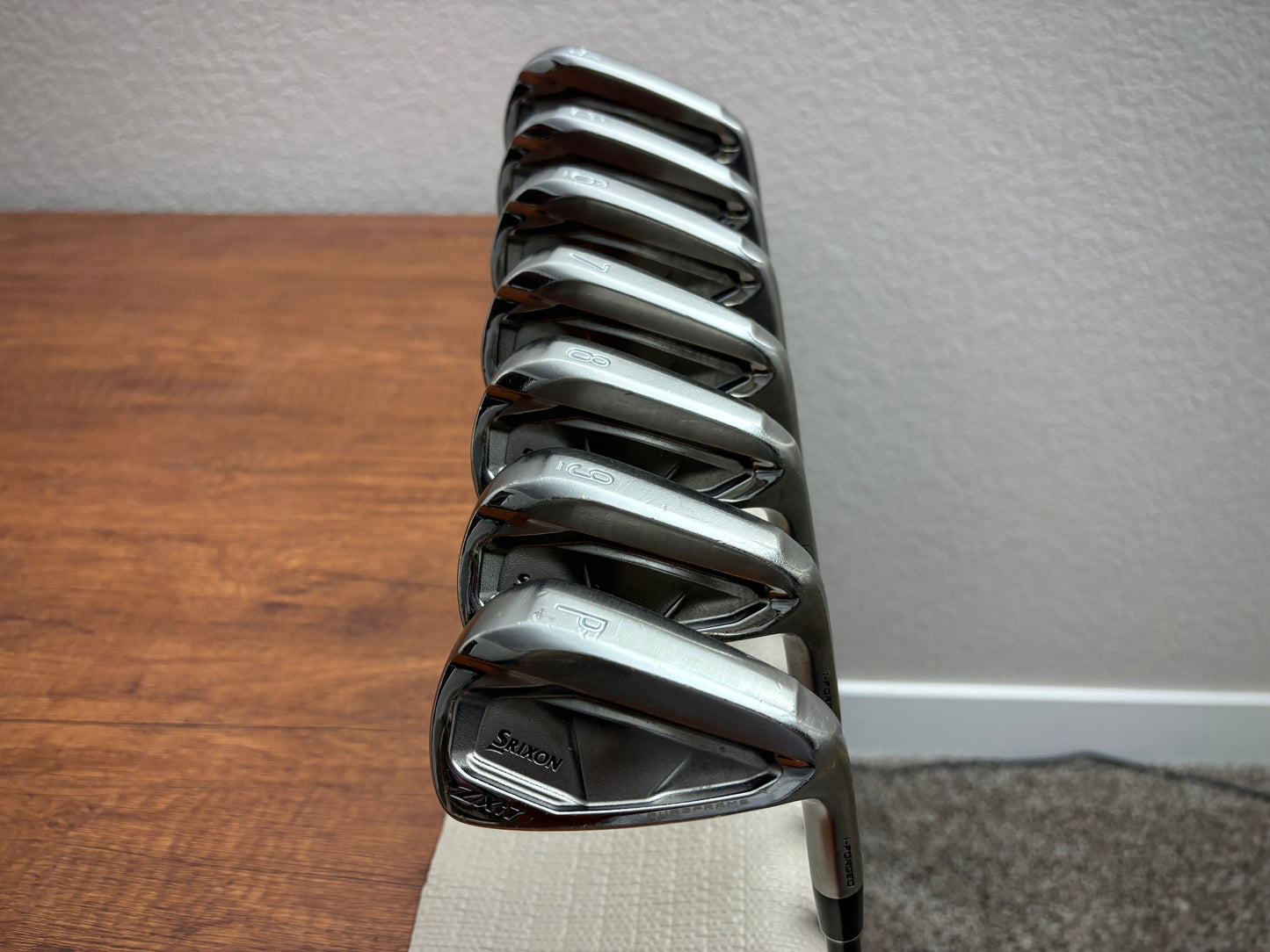 Srixon ZXi7 Limited Edition Black Chrome Iron Set 4-PW / Dynamic Gold S400 Stiff