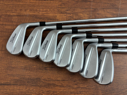 Titleist T250 '25 Iron Set 5-GW / True Temper AMT Red Stiff