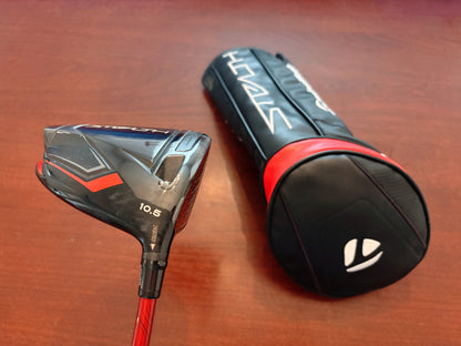 Taylormade Stealth Driver 10.5* + headcover / Regular Flex