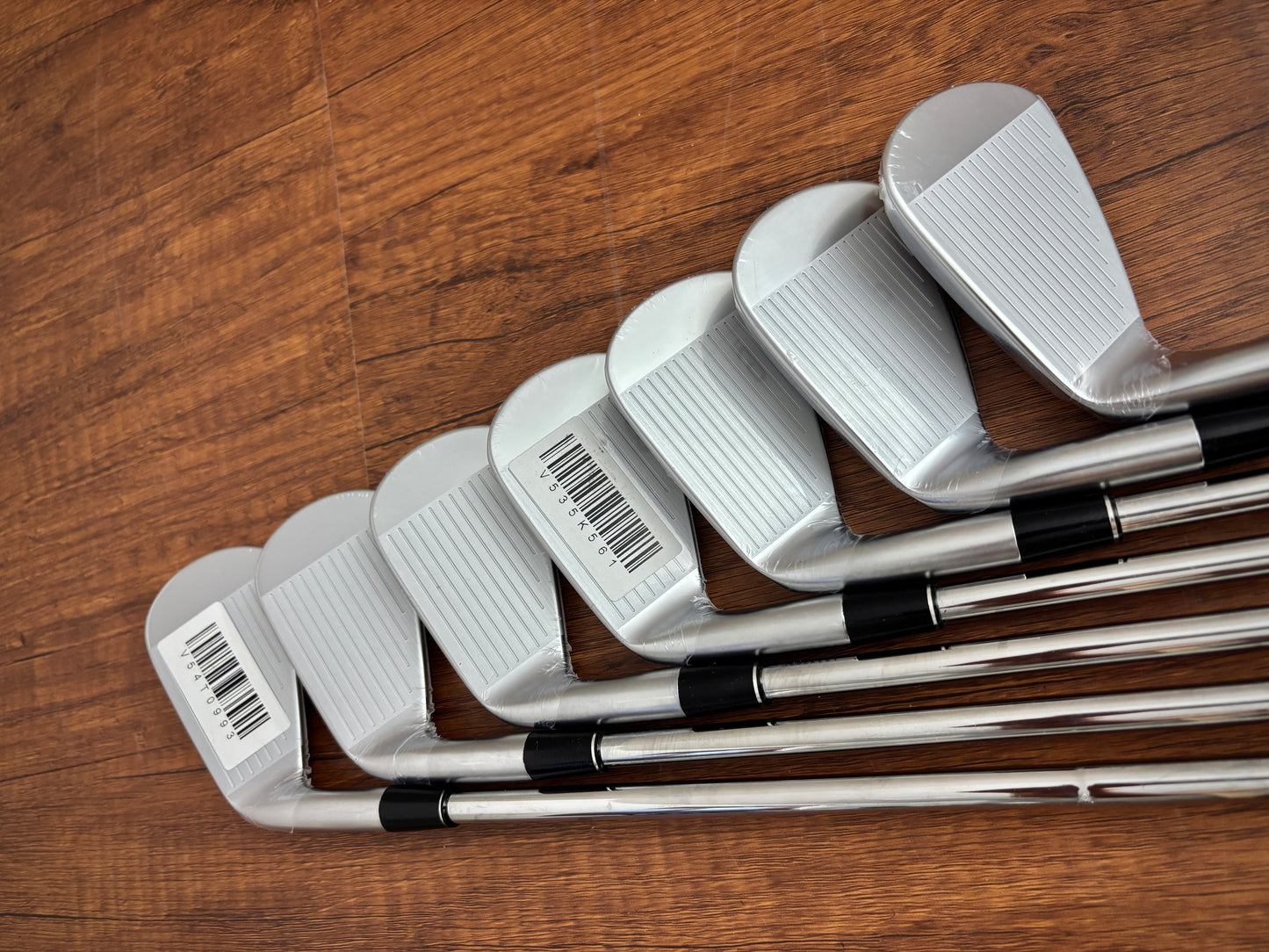 *NEW IN PLASTIC* Srixon ZXi5 Iron Set 4-PW / Dynamic Gold S300 Stiff