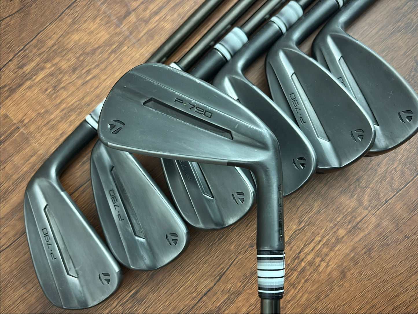 Taylormade P790 '25 Designer Series Shadowfall Iron Set 4-PW / NS Pro 105 Stiff