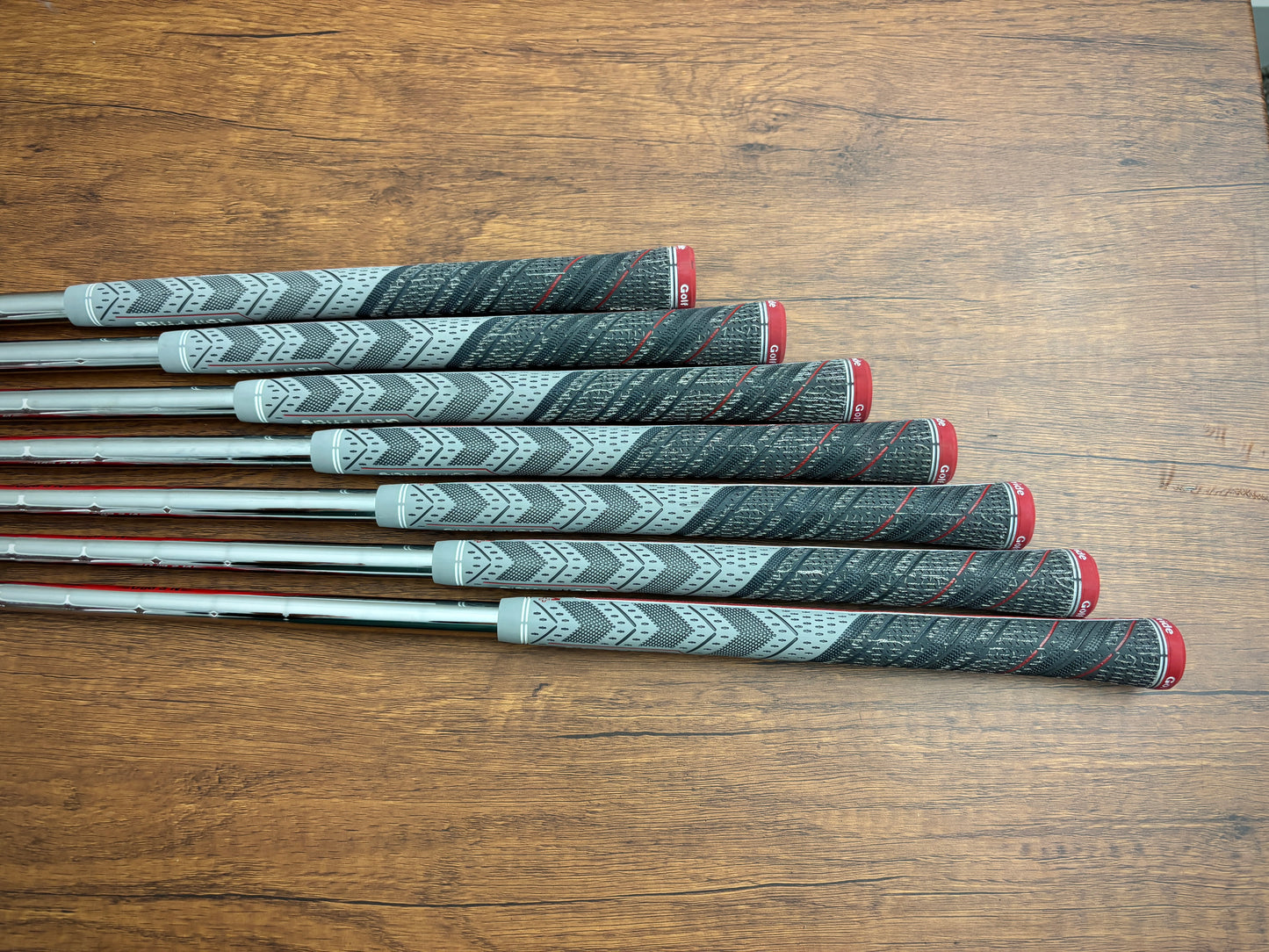 Taylormade P790 ‘25 Iron Set 4-PW / NS Pro 120 X-Stiff