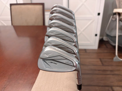 Mizuno JPX 923 Tour Iron Set 4-PW / Dynamic Gold X100 X-Stiff