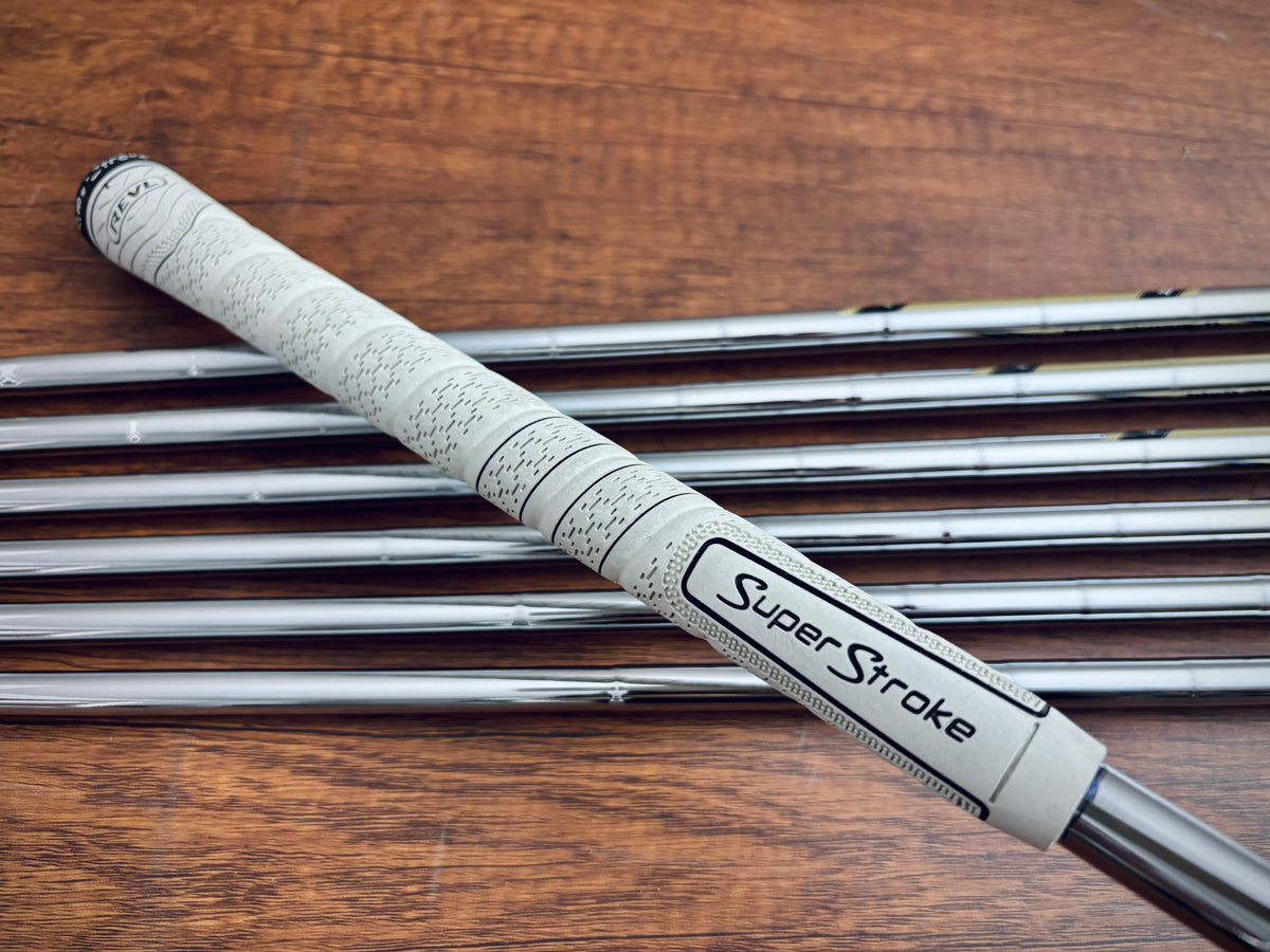 Srixon ZXi7 Iron Set 4-PW / Dynamic Gold X100 X-Stiff