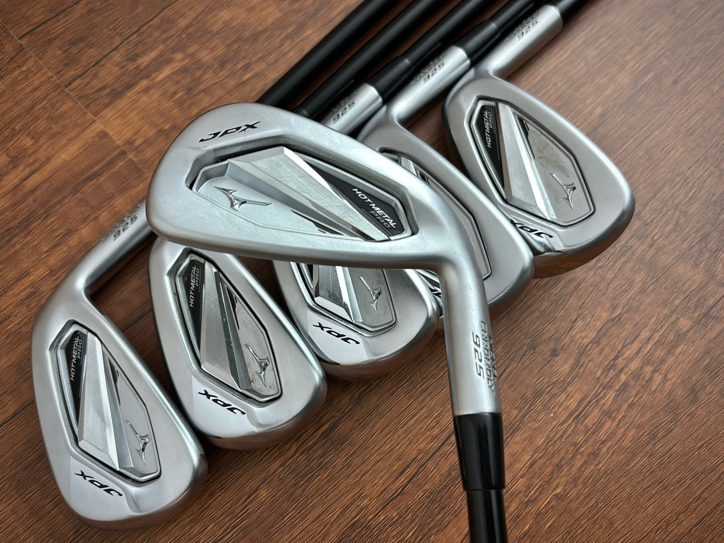 Mizuno JPX 925 Hot Metal Pro Iron Set 5-PW / Mitsubishi MMT Stiff Graphite