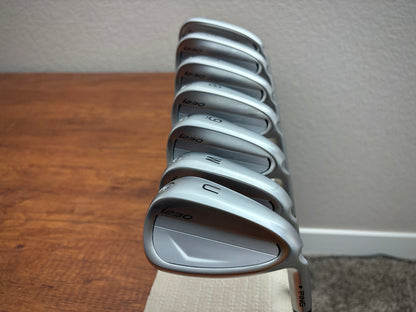 Ping i230 Iron Set 5-UW / Dynamic Gold S300 Stiff