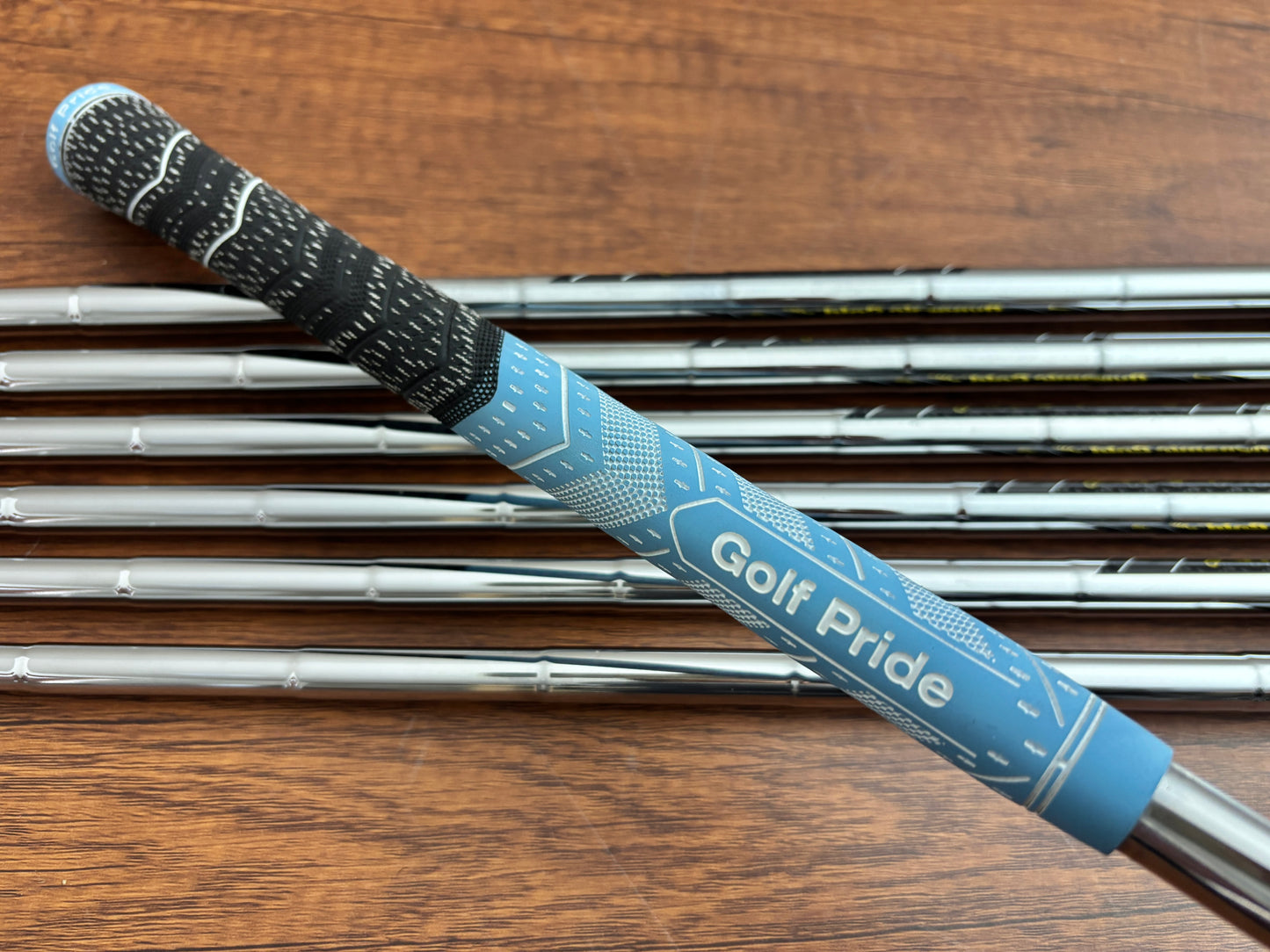 Srixon ZXi5 Iron Set 4-PW / Dynamic Gold S300 Stiff