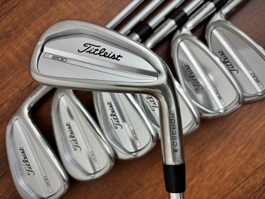*MINT* Titleist T200 ‘23 Iron Set 4-PW / Dynamic Gold S300 Stiff