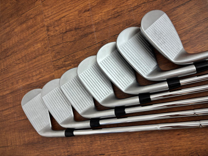 Titleist T150 '25 Iron Set 4-PW / True Temper AMT Stiff