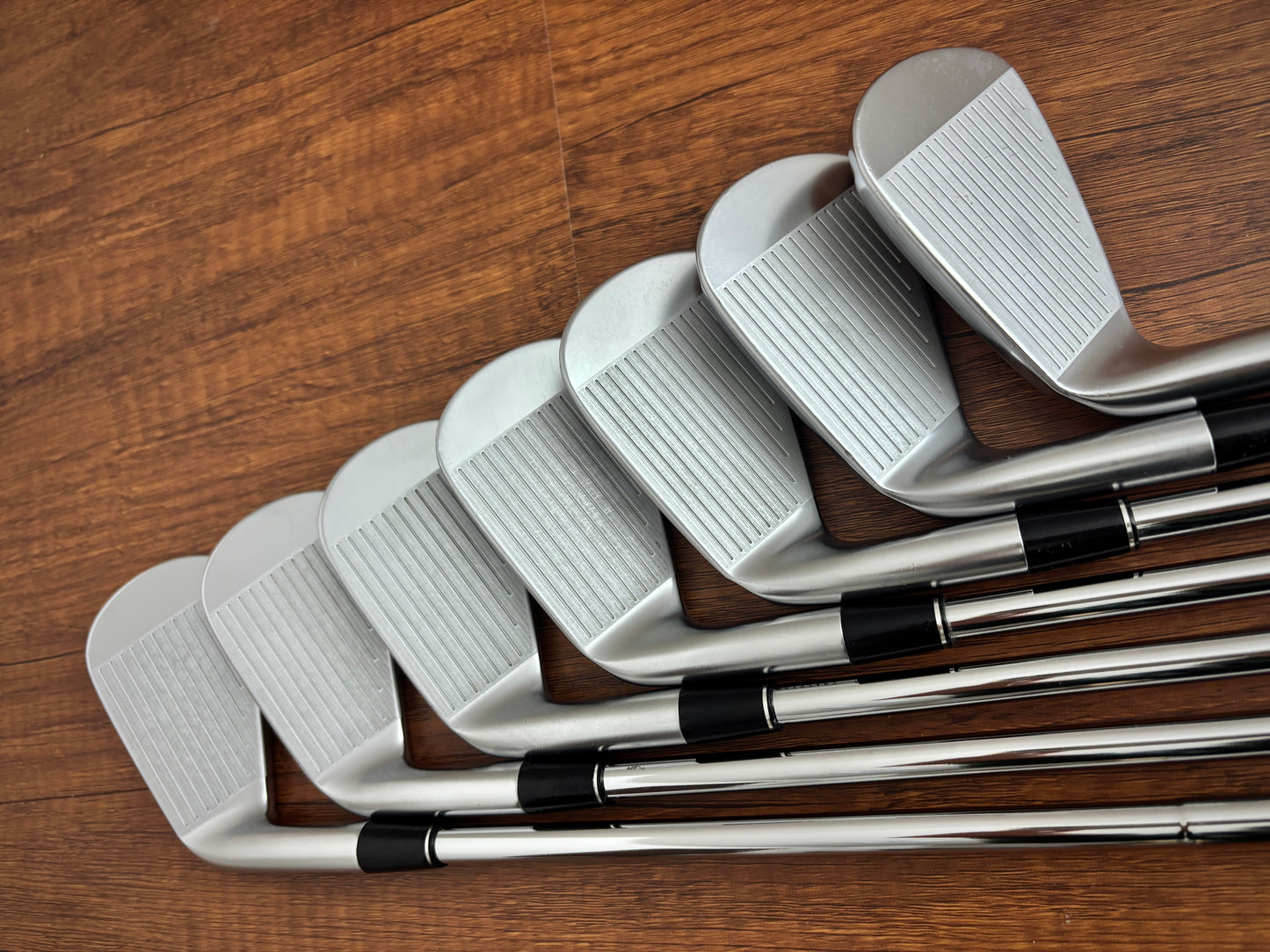 Srixon ZXi7 Iron Set 4-PW / Dynamic Gold S300 Stiff