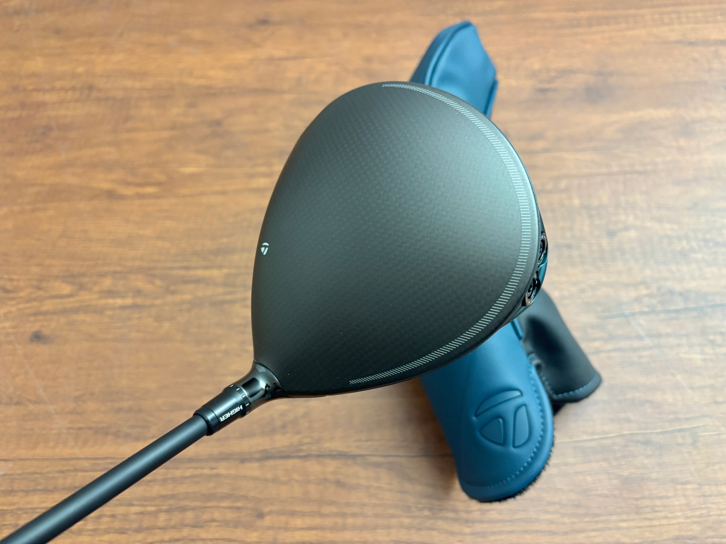 Taylormade Qi4D Driver 9* + headcover / X-Stiff