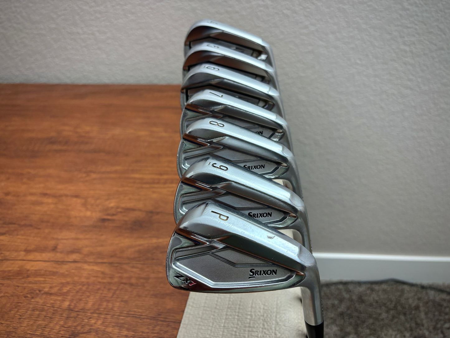 Srixon ZX5 / ZX7 Iron Set 4-PW / NS Pro 120 Stiff