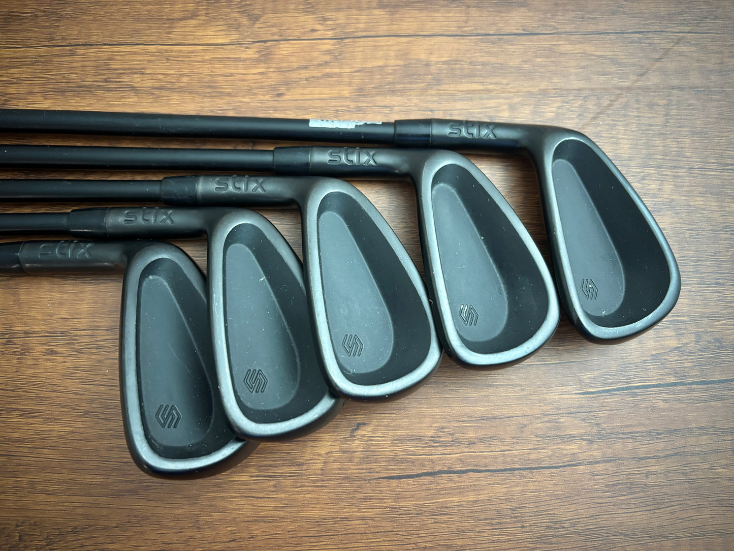(Left-handed) Stix Perform Series Iron Set 6-PW / Stiff Flex